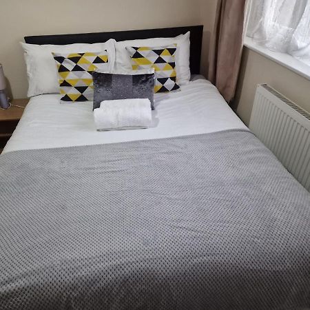 The Pride Of Manchester, Trafford Extérieur photo