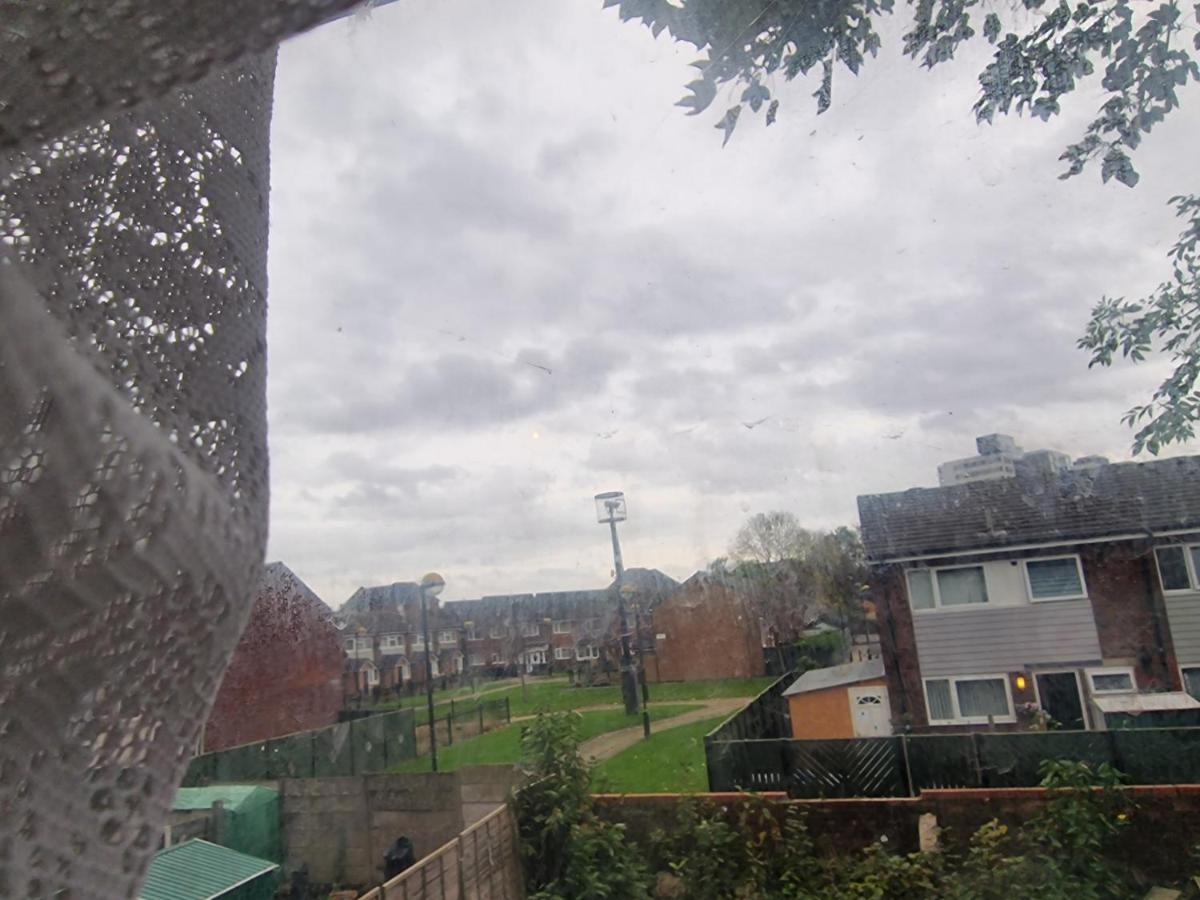 The Pride Of Manchester, Trafford Extérieur photo